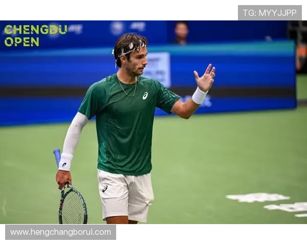 2025年网球赛季回顾：顶尖球员纷纷亮相，赛事变革与新兴势力崛起