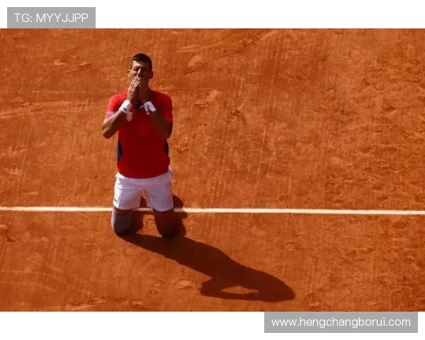 德约科维奇强势逆转再夺冠 网坛传奇续写辉煌新篇章