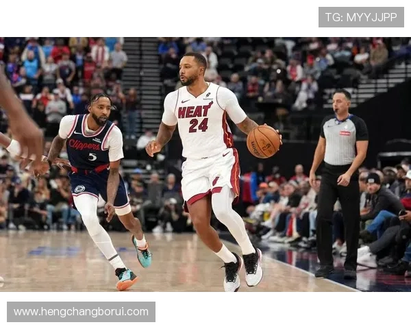 NBA赛季最新动态：超级巨星伤情更新 交易市场风云再起