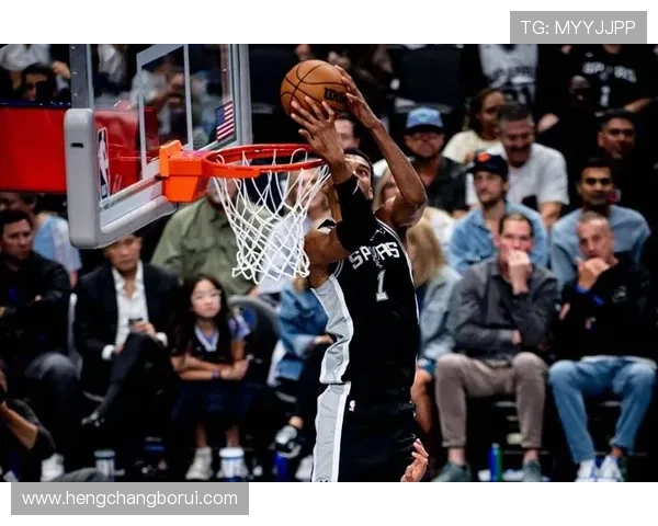 年轻球星逆转绝杀引爆全国体育竞赛热潮焦点争议持续升温报道风暴