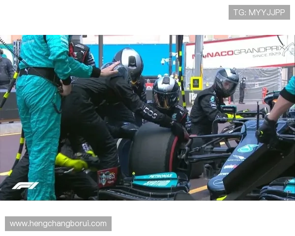 F1 赛季新动态：车队调整、技术革新与赛事战略引发激烈竞争